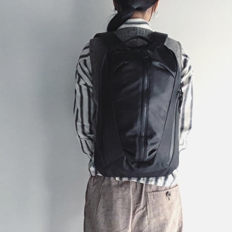 ARRO PACK  WATER PROOF GOAT LEATHER