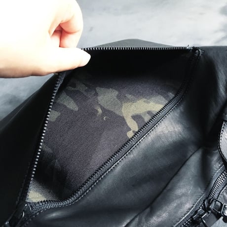 OUT LEATHER MISSION PACK