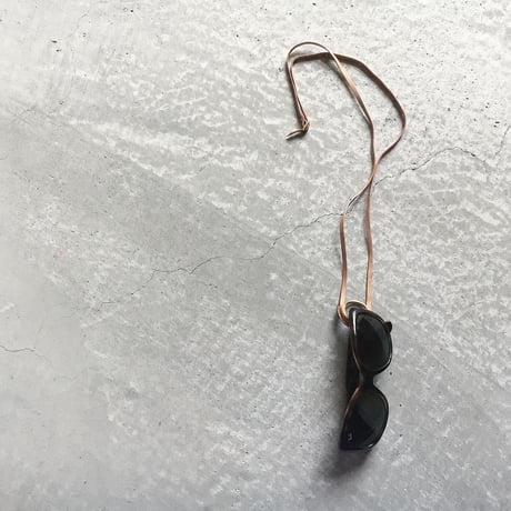 GRASS STRAP