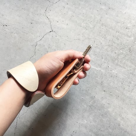 LEATHER KEY  HOLDER
