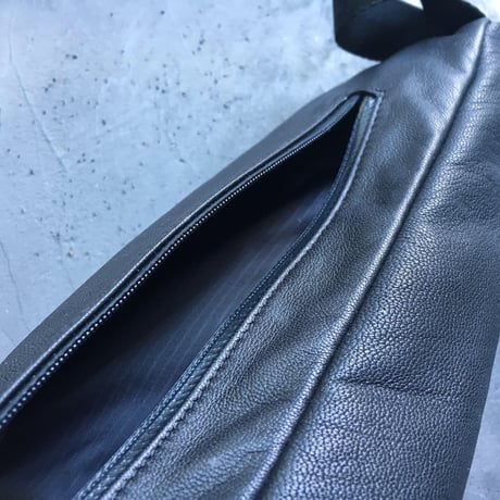 FUNNY PACK WATER PROOF GOAT LEATHER