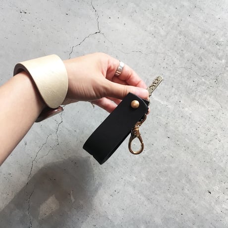 LEATHER KEY  HOLDER