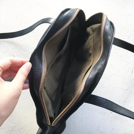 NEW TASSEL BOSTON BAG