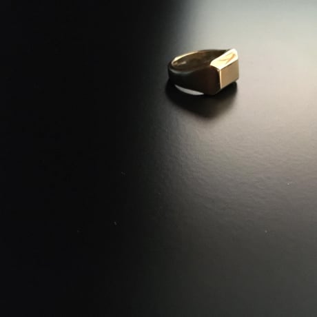 BRASS SIGNET SQUARE RING KING