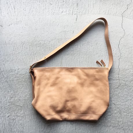 BUCKLE　SHOULDER BAG