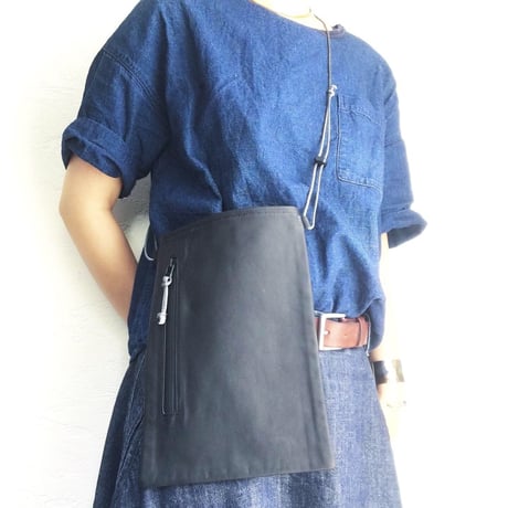 OUT LEATHER  SACOCHE TYPE3  M
