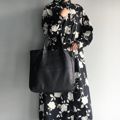 TOTE WATER PROOF GOAT LEATHER