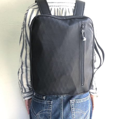 OUT LEATHER MISSION PACK