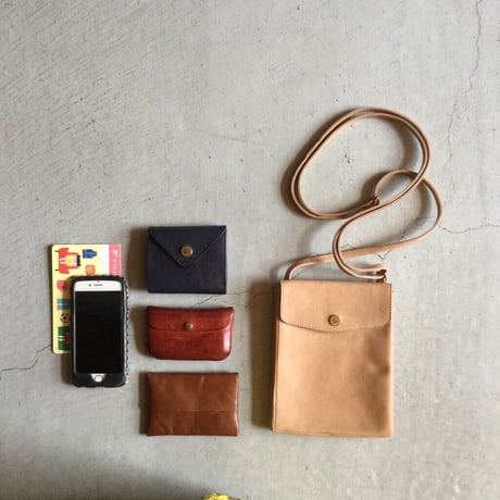 POCKET SHOULDER BAG