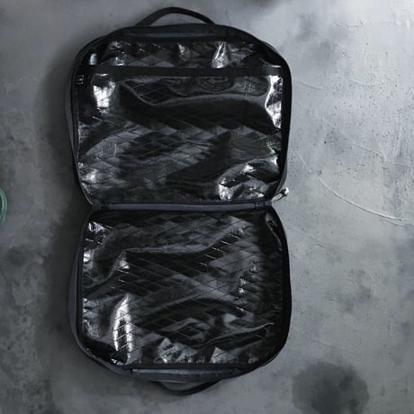 OUT LEATHER MISSION PACK