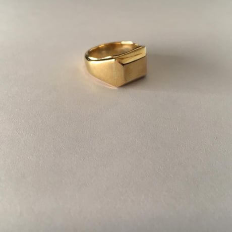 BRASS SIGNET SQUARE RING KING