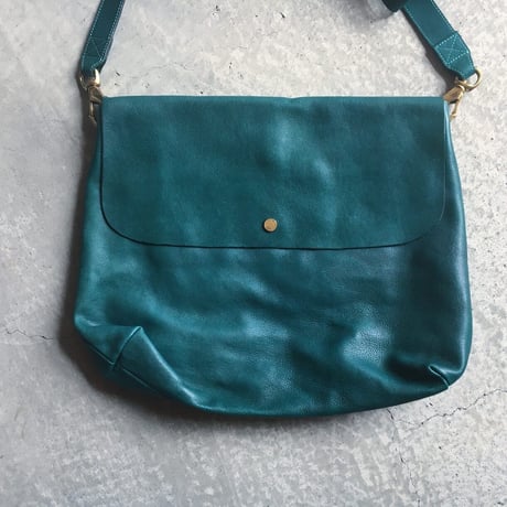 MAIL BAG LARGE TURQUOISE LIMITED