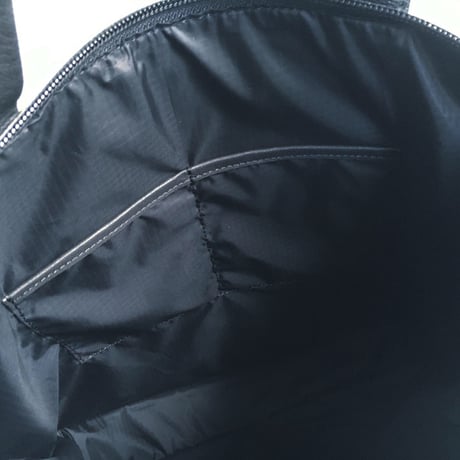 ZIP TOTE WATER PROOF GOAT LEATHER