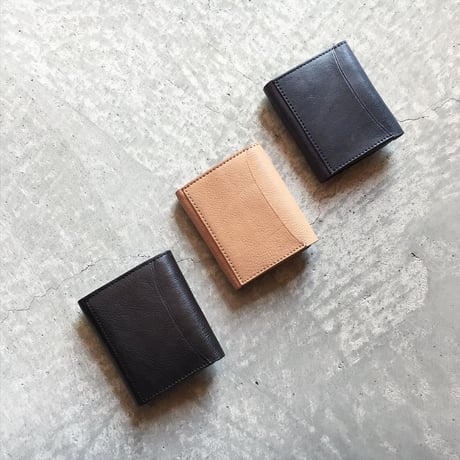 TRIANGLE MINI WALLET