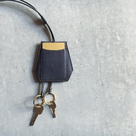 W KEY &PASS STRAP
