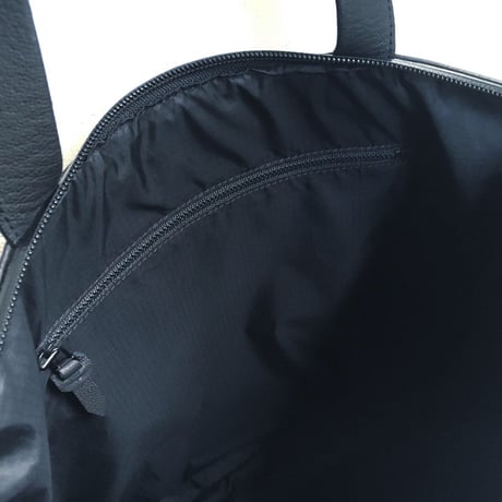 ZIP TOTE WATER PROOF GOAT LEATHER