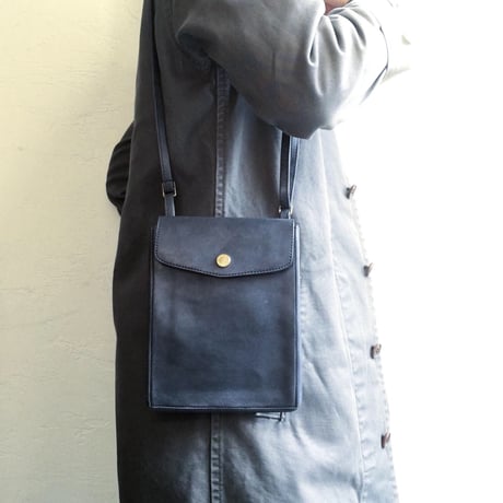 POCKET SHOULDER BAG