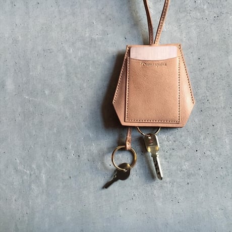 W KEY &PASS STRAP