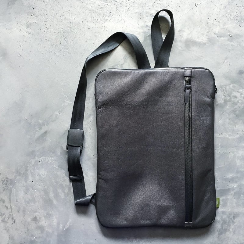 BACK BRIEF PACK WATER PROOF GOAT LEATHER | Dam BACK BRIEF PACK WATER PROOF GOAT LEATHER | Dam
