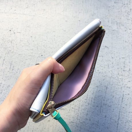 復活  限定品　Random  ROUND WALLET