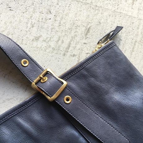 BUCKLE　TOTE