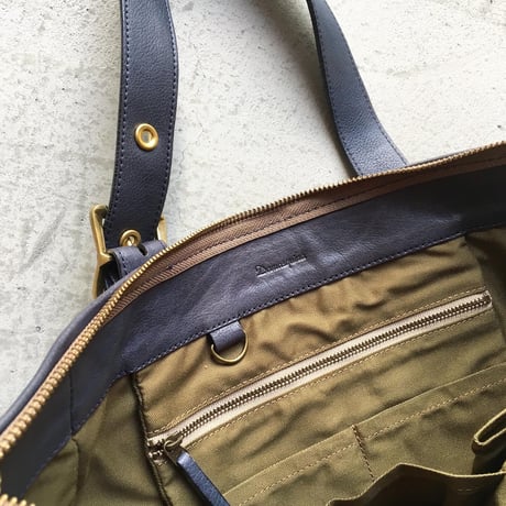 BUCKLE　TOTE