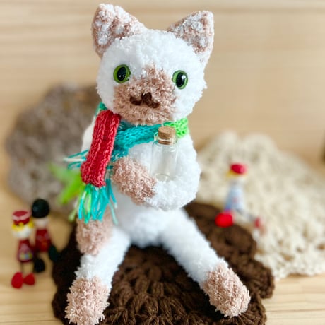 猫の編みぐるみ | STORES