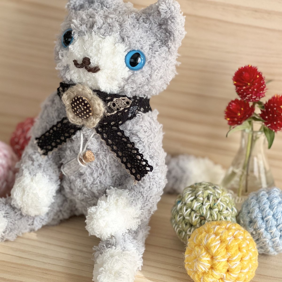 編みにゃんず☆グレ白はちわれのホイップくん☆ No.149 | はちもも雑貨店