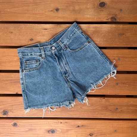 160cm Vintage Levi's 569 Denim Shorts