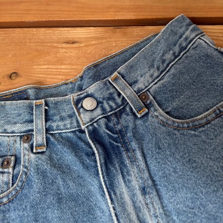 160cm Vintage Levi's 569 Denim Shorts