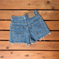 160cm Vintage Levi's 569 Denim Shorts