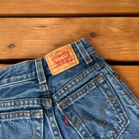 90cm Levi's 550 Denim Shorts