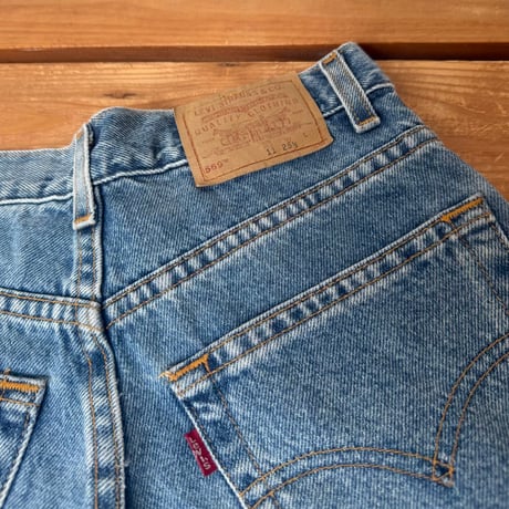 160cm Vintage Levi's 569 Denim Shorts