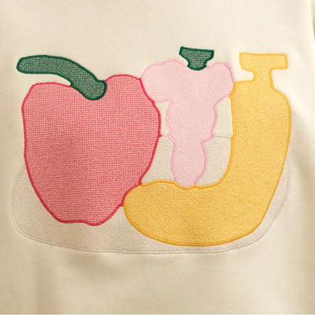 Donchi《Applegrapebanana》刺繍スウェット（ナチュラル）