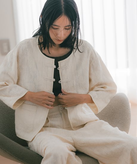 Embroidery Collerless Shirt