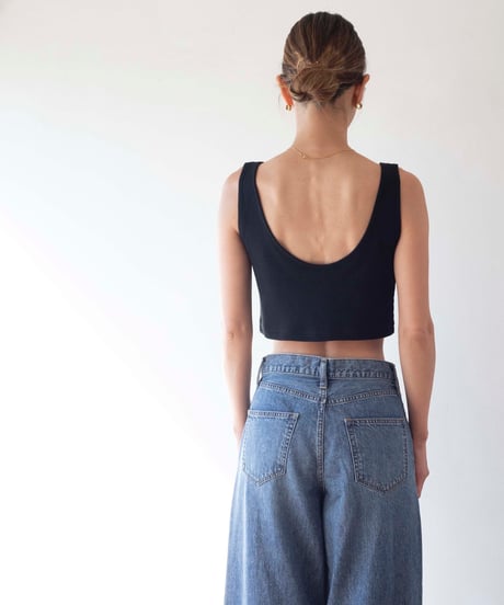 【再入荷】カップインクロップドタンクトップ
