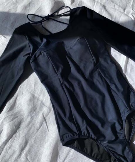 BACK OPEN SURF ONEPIECE/    color;black