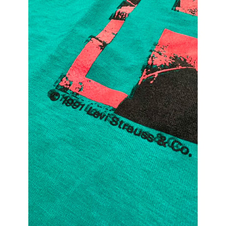 90s "DEAD STOCK" Levi's Tee MADE IN USA 🇺🇸 Size XL