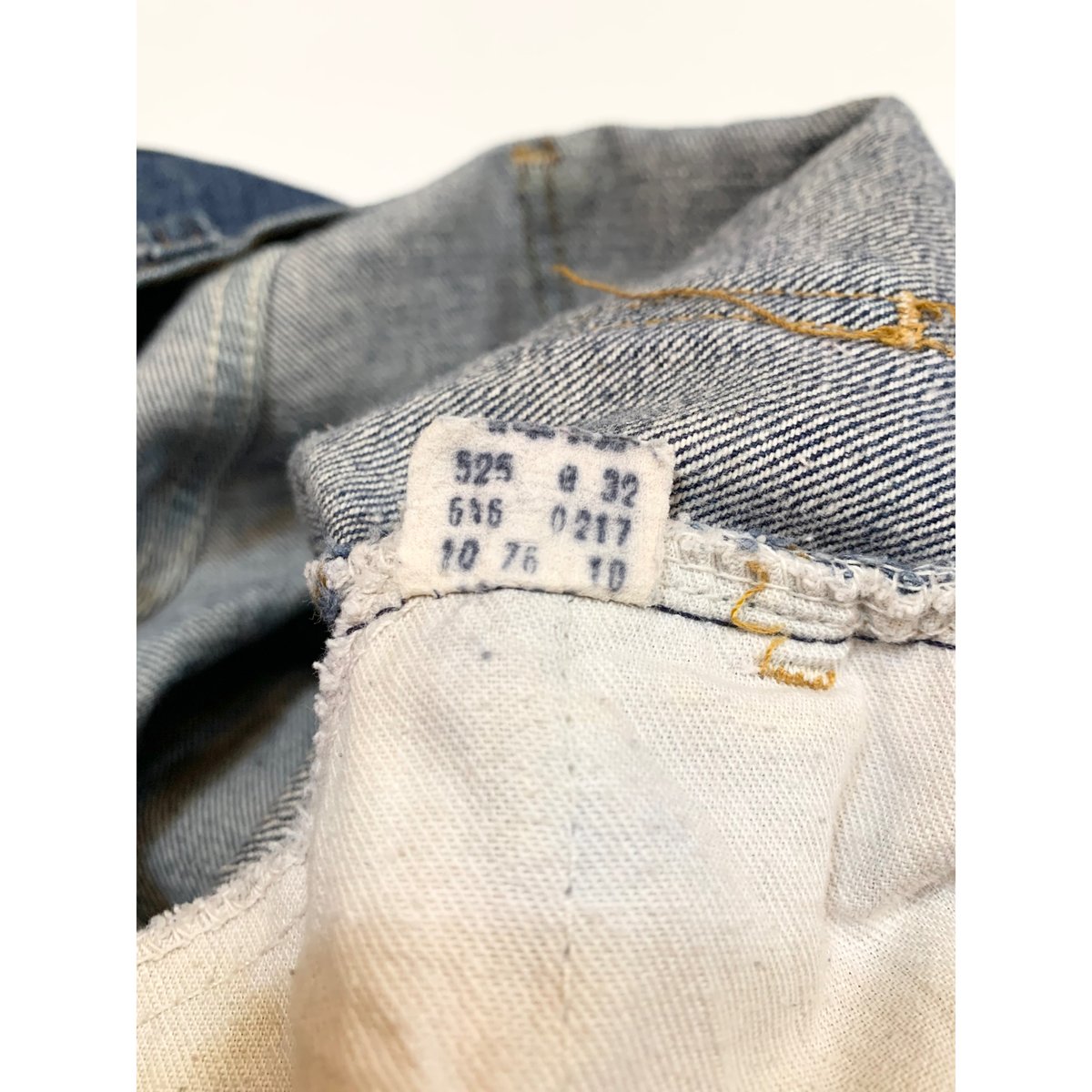70s Levi's 646 BELL BOTTOM JEANS MADE IN USA 🇺🇸 70s Levi's 646 BELL BOTTOM JEANS MADE IN USA 🇺🇸