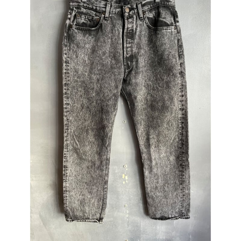 s*8様 Levi’s 90s USA製 501-0686 ブラック ケミカルウ 90's Levi's 501-0686 ケミカルウォッシュ ブラックデニムパンツ