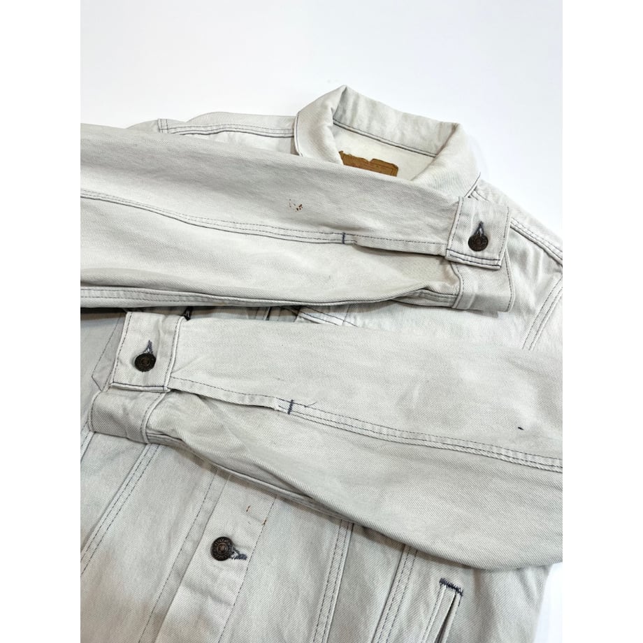 6800aed2fce2bd5b3ec4fdbe