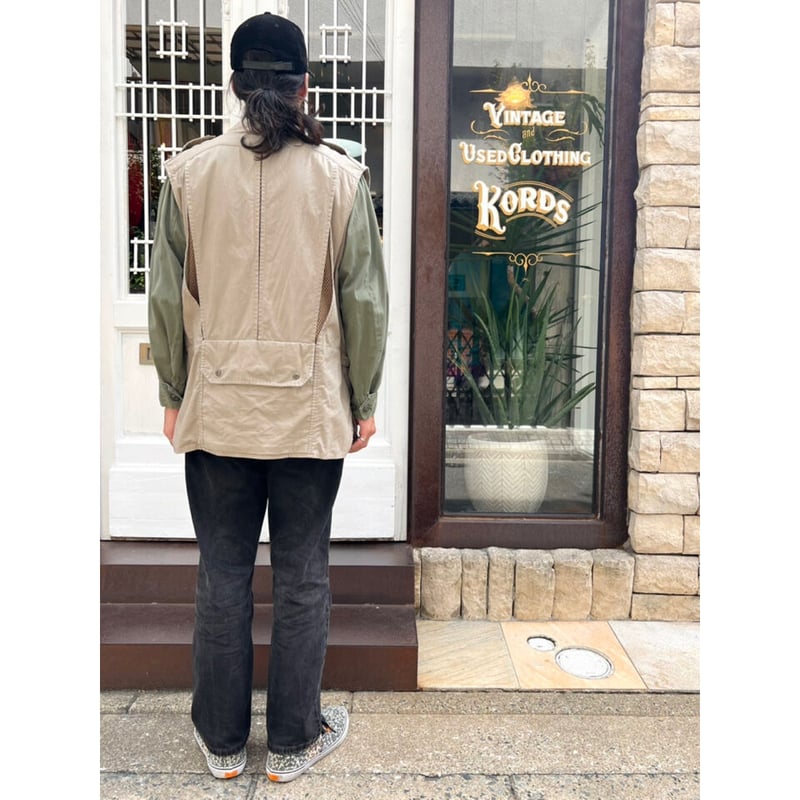 90s〜 Banana Republic 本革 サファリ ハンティングベスト 90s〜 Banana Republic 本革 サファリ ハンティングベスト - メルカリ