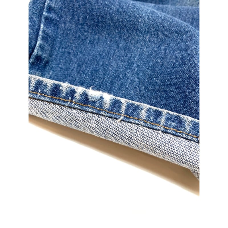 やっさん 今日もデニムオンデニムなデニムおじさんです👖 もう週末。 おじさんは