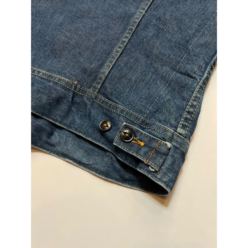 70s Lee 70s Lee