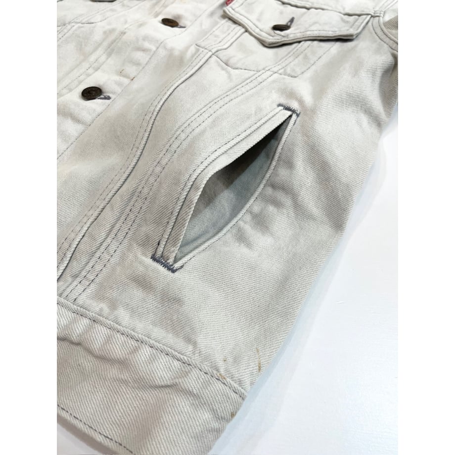 6800aed2fce2bd5b3ec4fdbe