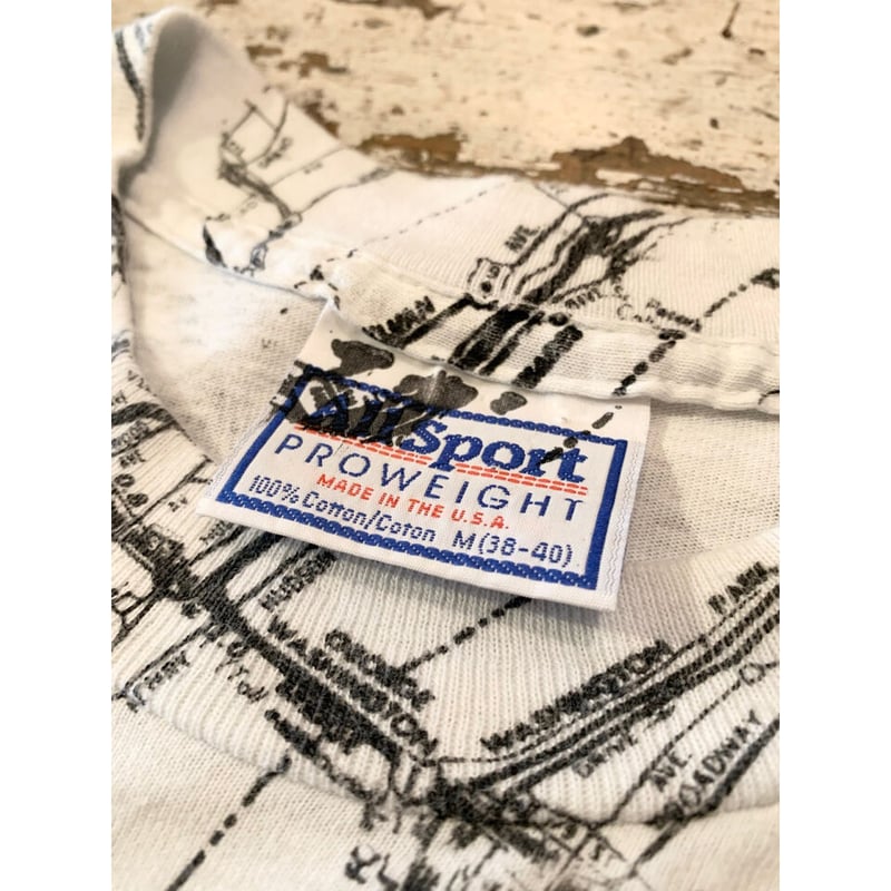 00s 新品未 USA製■Nick&Nora■マップ 地図 アメリカ大陸 シャツ アメリカドラマTシャツ🇺🇸📺 訂正！左上のSIXfeetUnderは