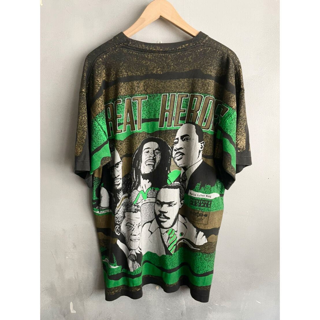90s Kacy World Colors “GREAT HEROES” Tee Size X