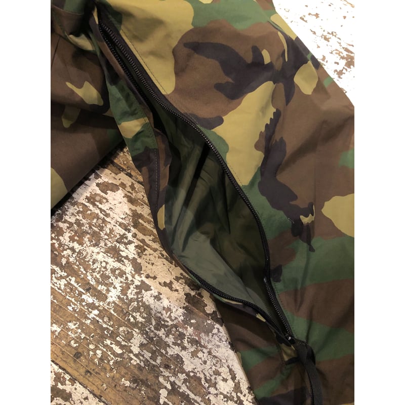 ジャケット・アウター US ARMY 70's  CAMO PARKA MILITARY アメリカ軍 US.ARMY ゴアテックスパーカー ECWCS Gen1