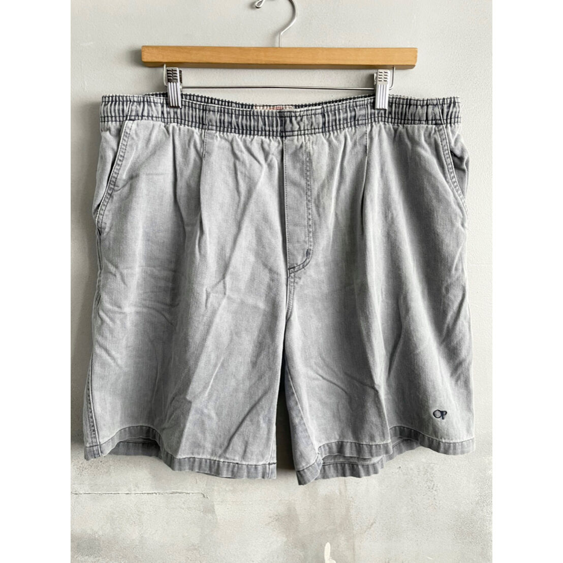 最安値！　新品　Lサイズ　OG Logo Vintage Shorts　グレー fit=scale-down,w=1200