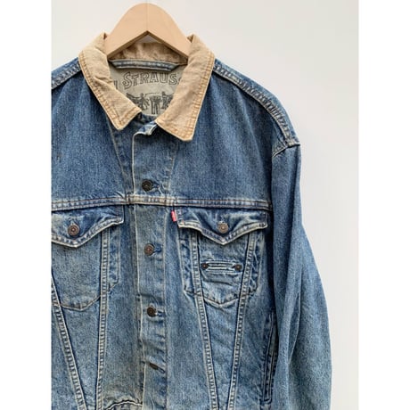 90s Levi’s  DENIM JACKET MADE IN CANADA 🇨🇦 Size M